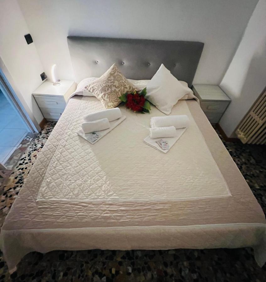 Casa Vacanza Elena Verona Bagian luar foto